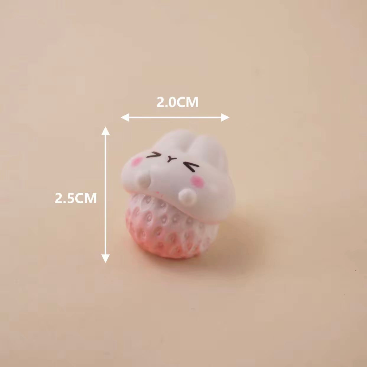 Cute Strawberry Cream Bunny Biscuits Dessert 可爱草莓奶油甜品兔兔饼干食玩
